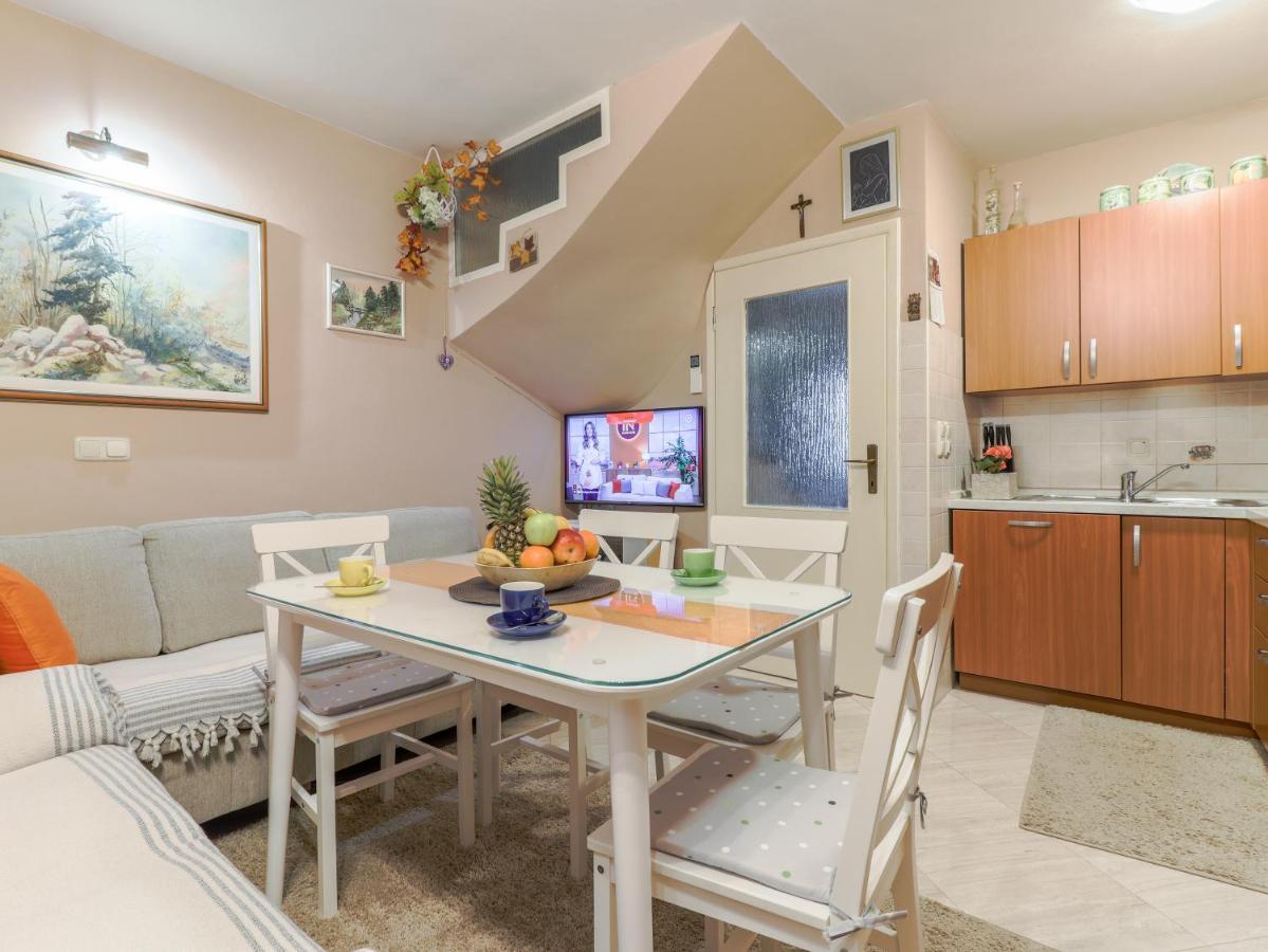 City Center 3 Bedroom Apartment ヴルサル エクステリア 写真
