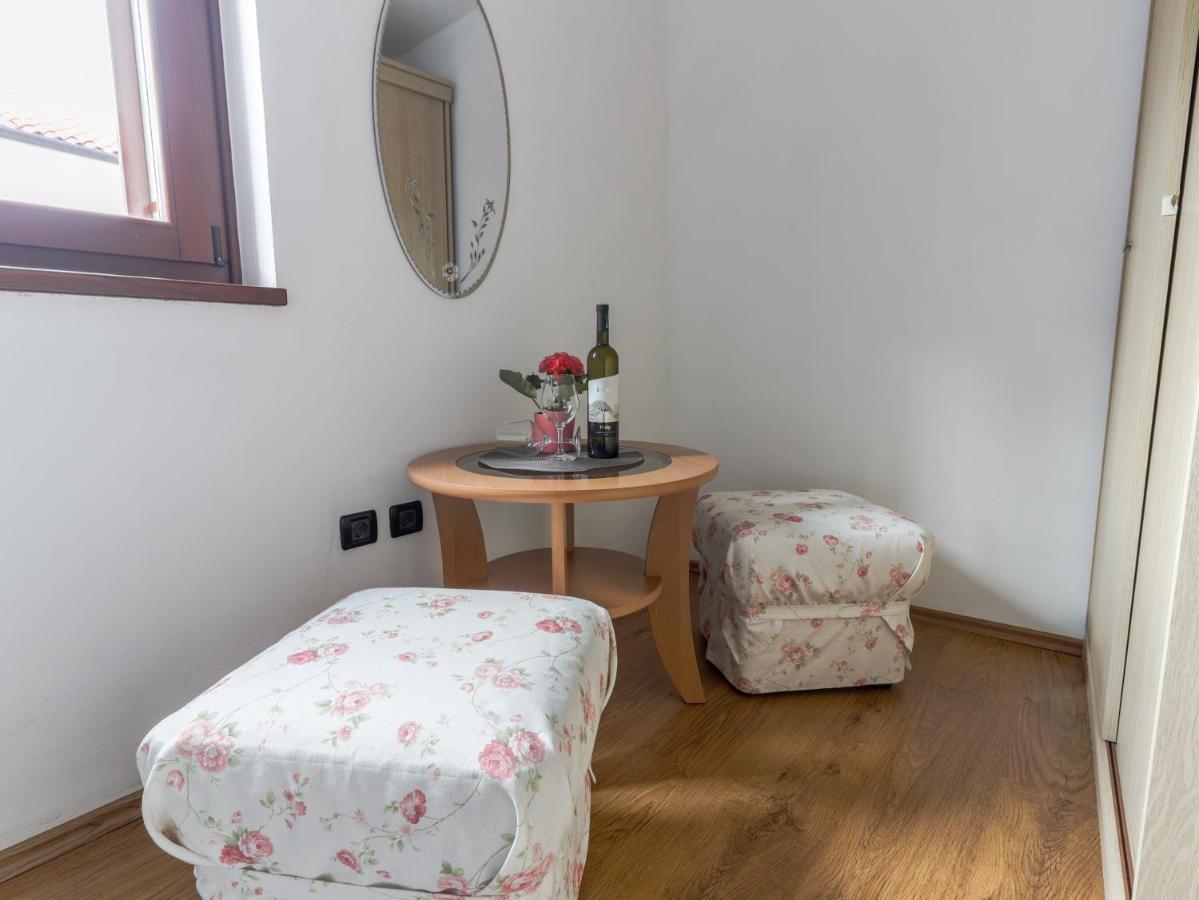 City Center 3 Bedroom Apartment ヴルサル エクステリア 写真