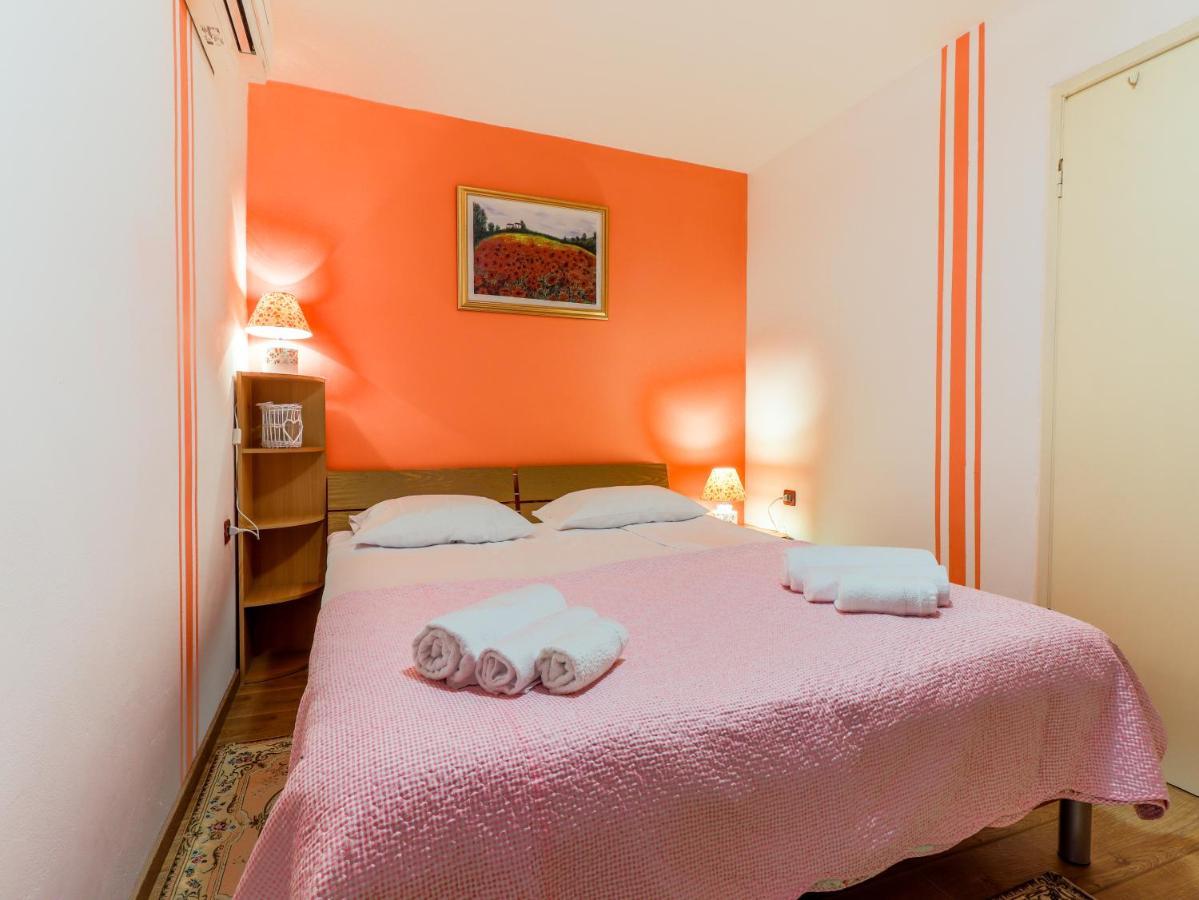 City Center 3 Bedroom Apartment ヴルサル エクステリア 写真